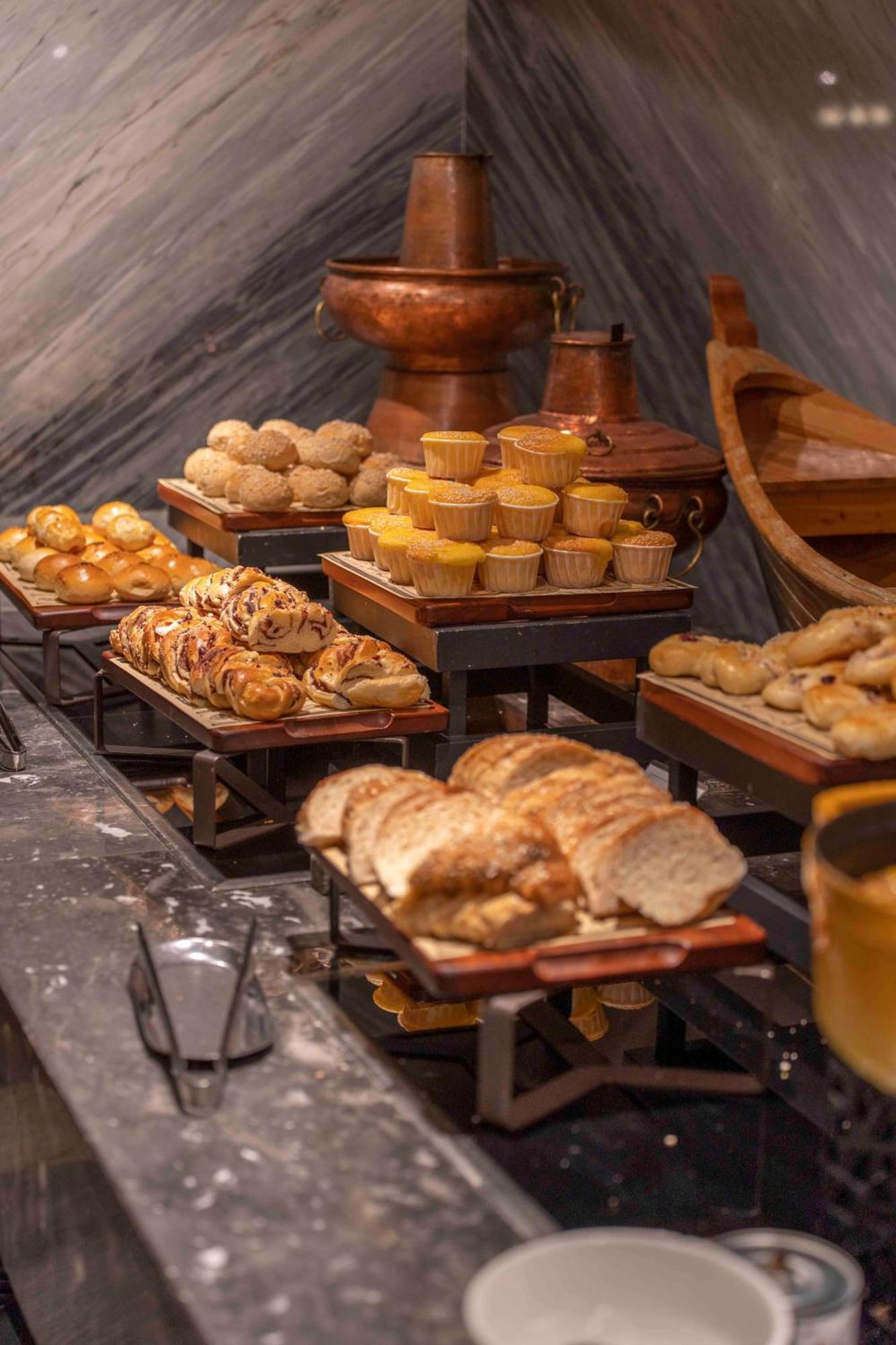 Sheraton Кунмин Екстериор снимка
